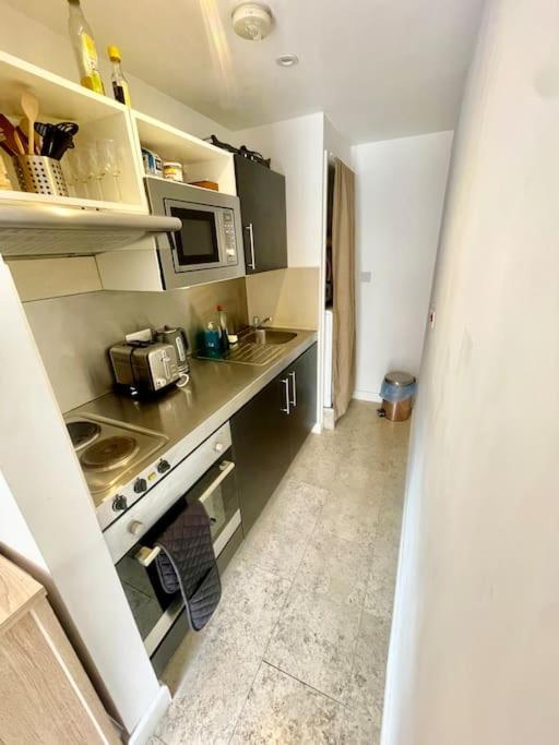 Cambridge City Centre Studio, Sleeps 3 Экстерьер фото