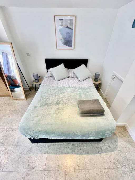 Cambridge City Centre Studio, Sleeps 3 Экстерьер фото