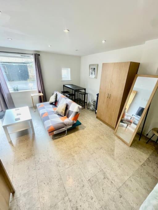 Cambridge City Centre Studio, Sleeps 3 Экстерьер фото